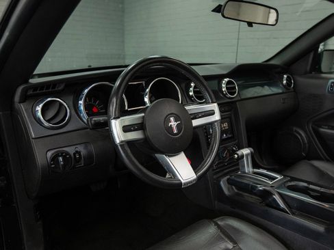 Used 2005 Ford Mustang GT RWD image 20