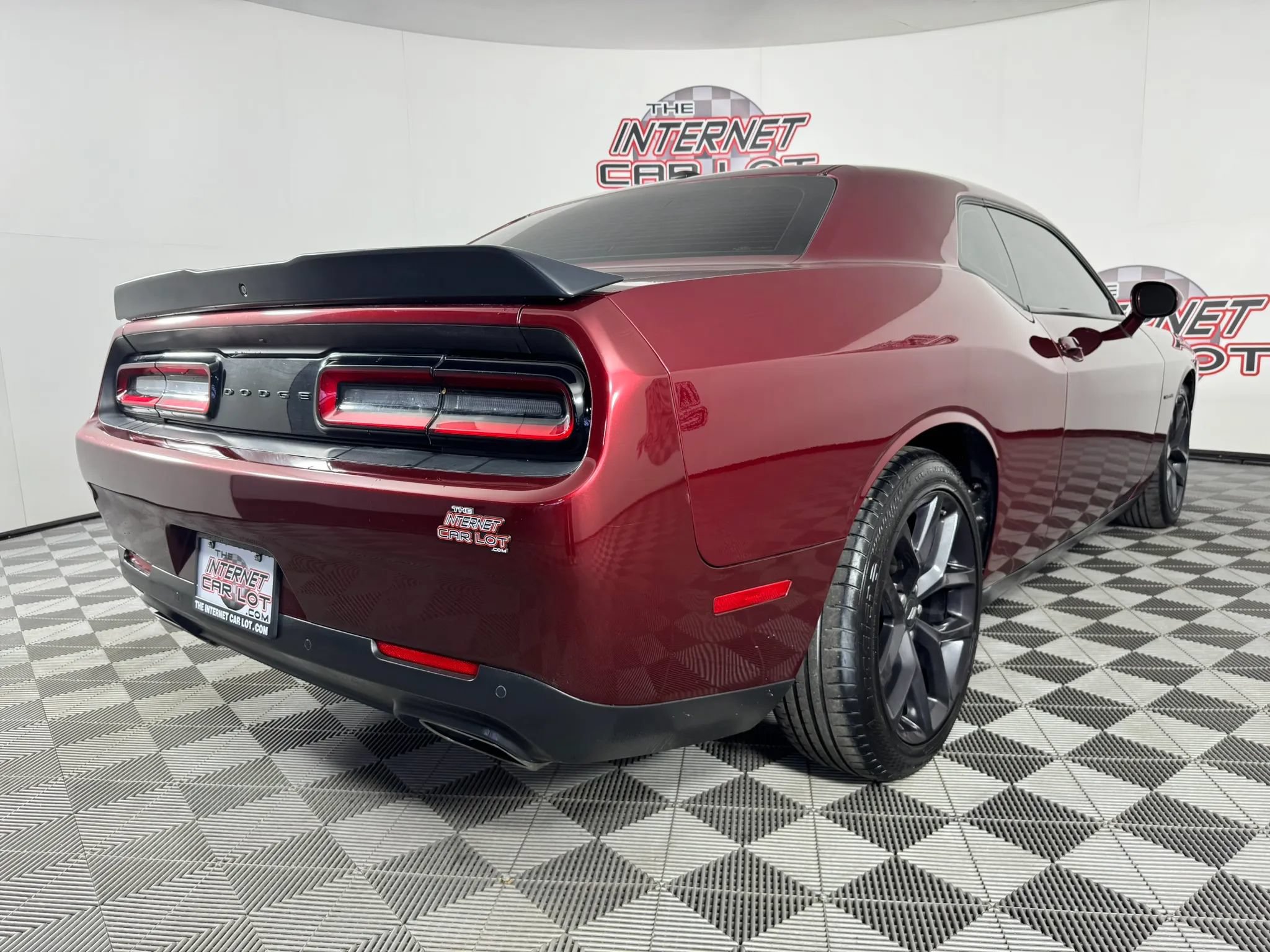 Used 2022 Dodge Challenger R/T w/ Blacktop Package RWD image 25