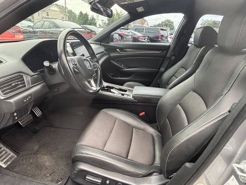 Used 2021 Honda Accord Sport image 8
