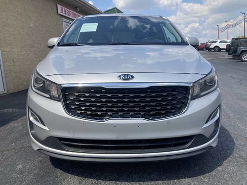 Used 2019 Kia Sedona EX image 3