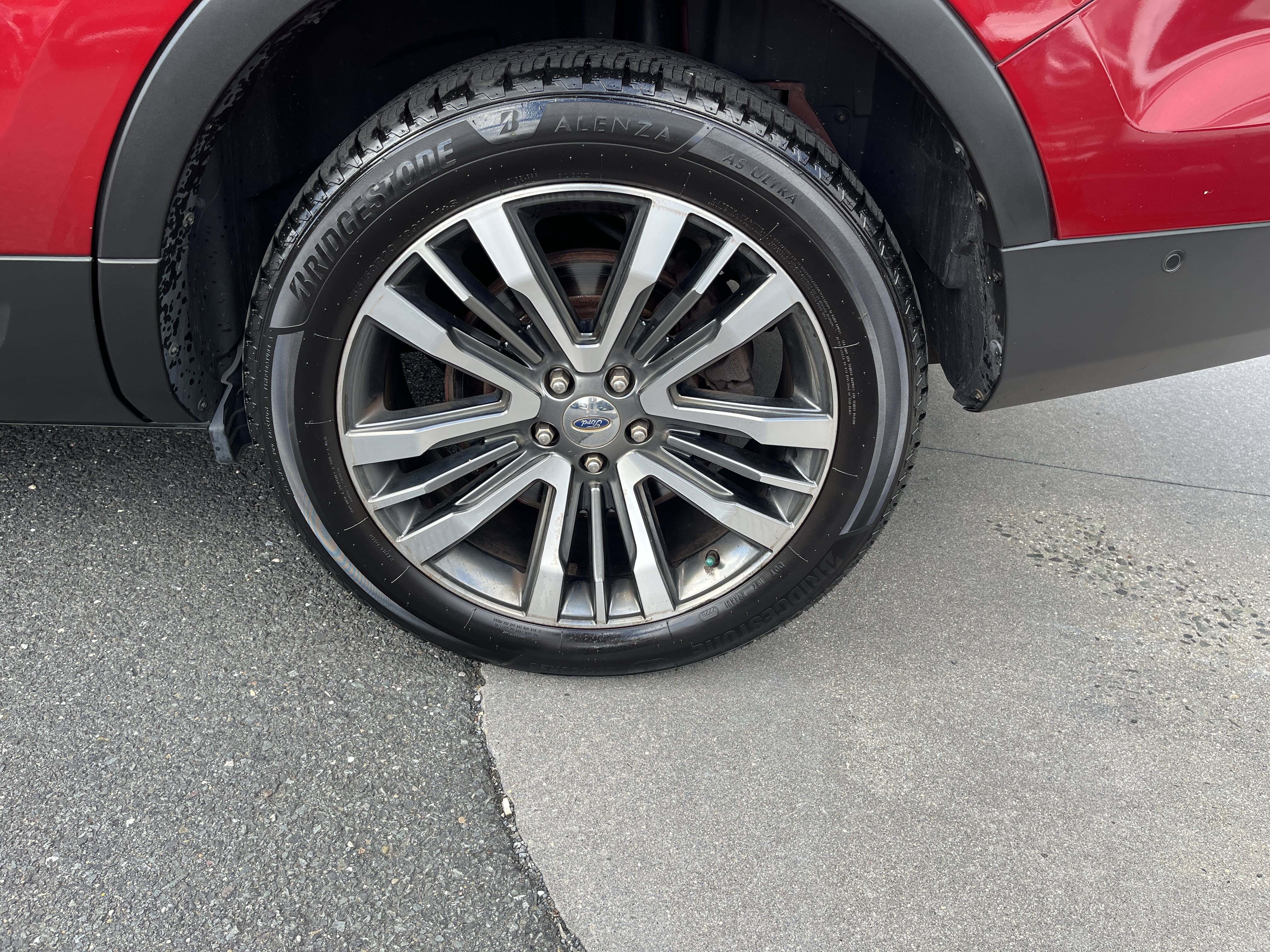 Used 2016 Ford Explorer Platinum AWD/4WD image 10