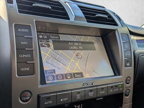 Used 2014 Lexus GX 460 w/ Premium Package AWD/4WD image 12