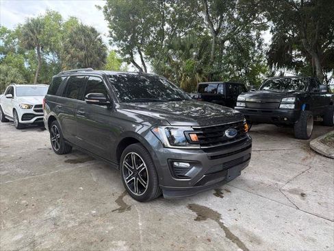 Used 2021 Ford Expedition Limited RWD image 4