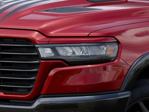 New 2026 RAM 1500 Laramie AWD/4WD image 17
