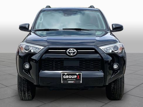 Used 2024 Toyota 4Runner SR5 AWD/4WD image 4