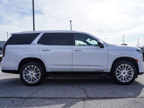 Used 2023 Cadillac Escalade Premium Luxury RWD image 32