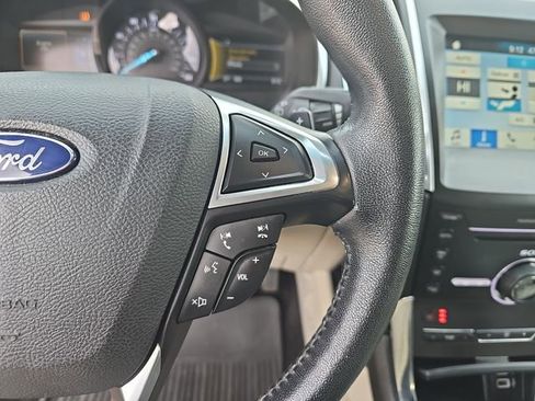 Used 2016 Ford Edge Titanium w/ Technology Package image 19