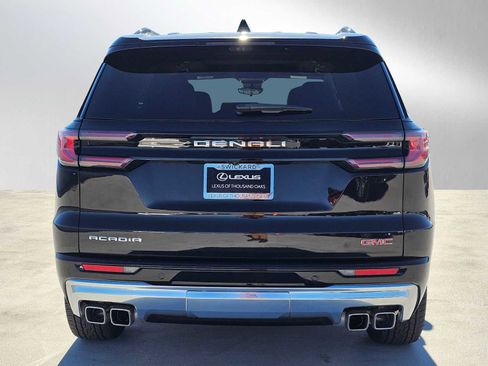 Used 2025 GMC Acadia Denali w/ Super Cruise Package image 4