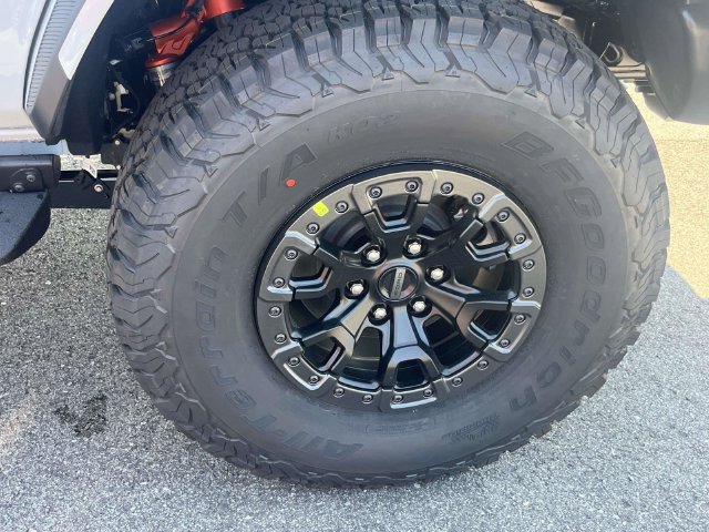New 2026 Ford Bronco Raptor w/ Interior Carbon Fiber Pack AWD/4WD image 7