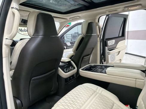 Used 2020 Lincoln Navigator Black Label AWD/4WD image 37