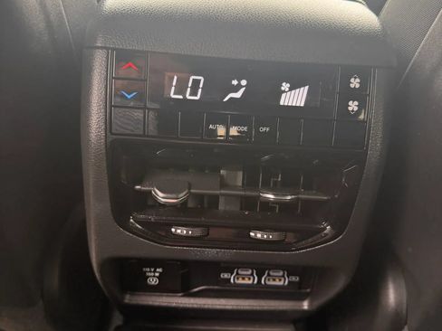 Used 2023 Jeep Grand Cherokee L Laredo AWD/4WD image 21