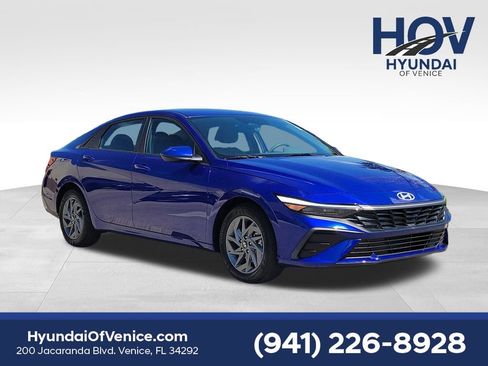Certified 2024 Hyundai Elantra SEL FWD image 1