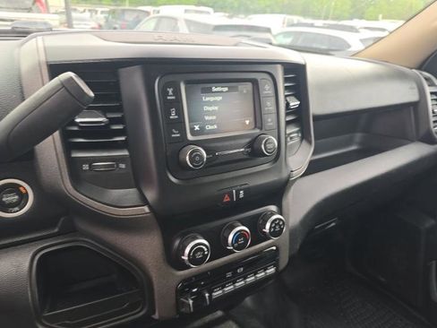 Used 2019 RAM 2500 Tradesman w/ Chrome Appearance Group AWD/4WD image 15