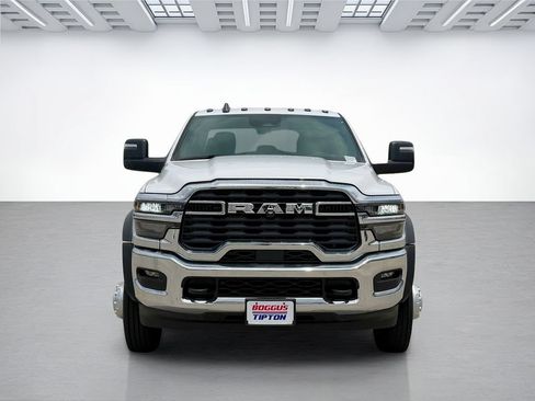 New 2026 RAM 5500 Tradesman w/ Chrome Appearance Group AWD/4WD image 8