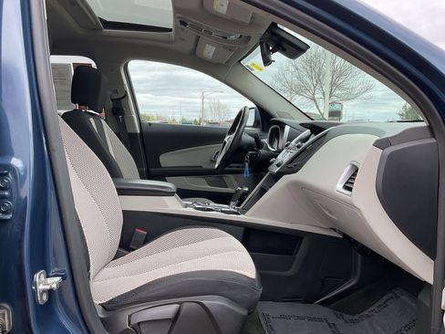 Used 2017 Chevrolet Equinox LT FWD image 14