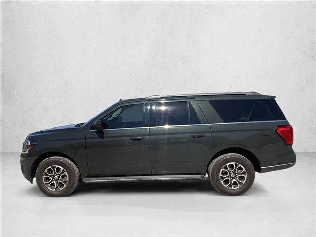 Used 2022 Ford Expedition Max XLT AWD/4WD image 2