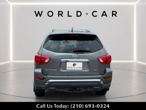 Used 2017 Nissan Pathfinder SV FWD image 6