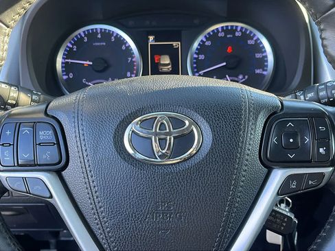 Used 2019 Toyota Highlander Plus w/ Protection Package #3 image 11
