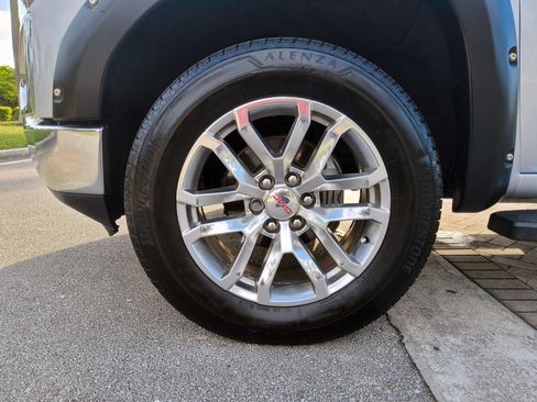 Used 2019 GMC Sierra 1500 SLT RWD image 47