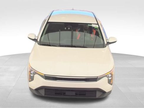 Used 2025 Kia K4 LXS image 4