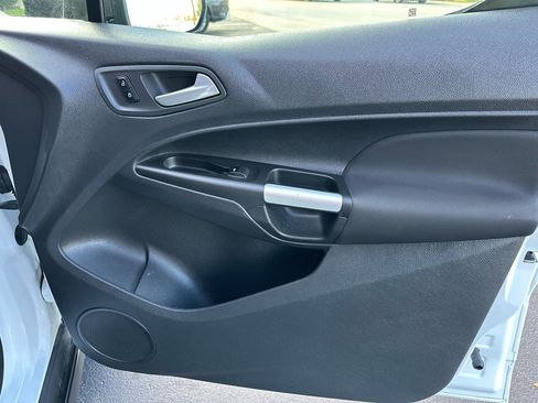 Used 2015 Ford Transit Connect XLT image 34
