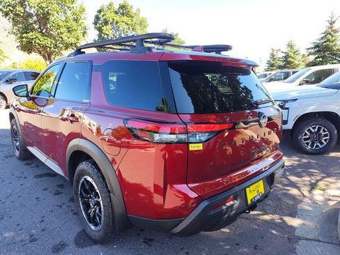 Used 2024 Nissan Pathfinder Rock Creek AWD/4WD image 5