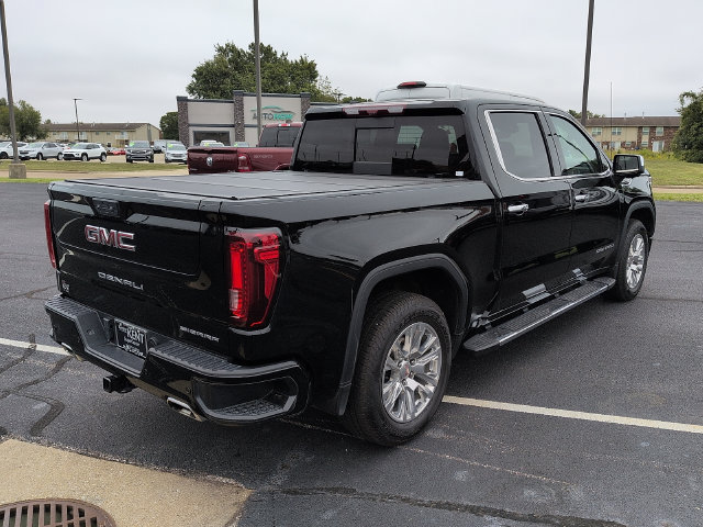 Used 2025 GMC Sierra 1500 Denali w/ Technology Package AWD/4WD image 7