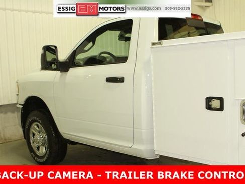 New 2024 RAM 2500 Tradesman w/ Chrome Appearance Group image 30