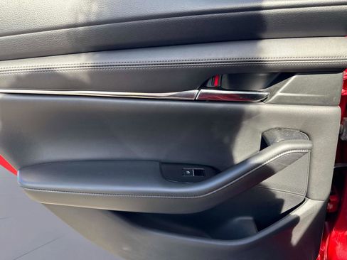 Used 2019 MAZDA MAZDA3 Sedan image 11