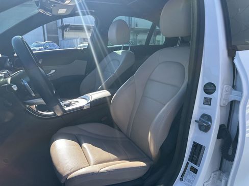 Used 2020 Mercedes-Benz C 300 Sedan image 8
