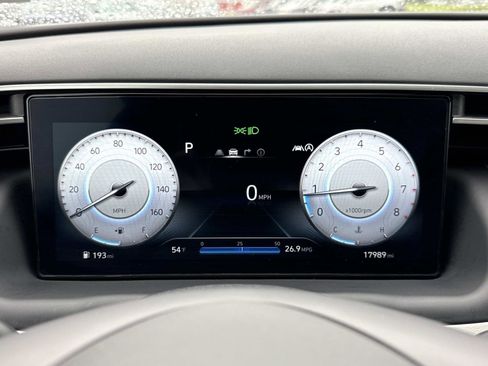 Certified 2024 Hyundai Tucson Limited AWD/4WD image 13