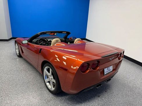Used 2005 Chevrolet Corvette Convertible w/ Preferred Equipment Group RWD image 9