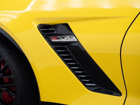 Used 2018 Chevrolet Corvette Z06 RWD image 33