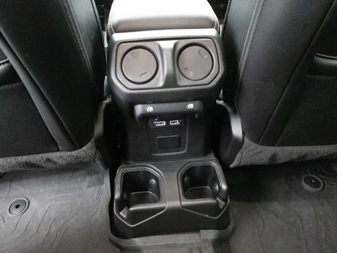 Used 2022 Jeep Gladiator Overland w/ Popular Equipment Package image 28