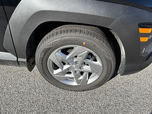 New 2026 Hyundai Kona SE image 12