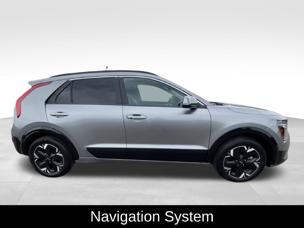 Used 2023 Kia Niro Wind w/ Wind Preserve Package FWD image 12