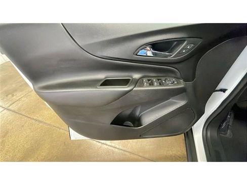 Used 2020 Chevrolet Equinox LT AWD/4WD image 10