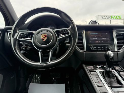 Used 2018 Porsche Macan S image 32