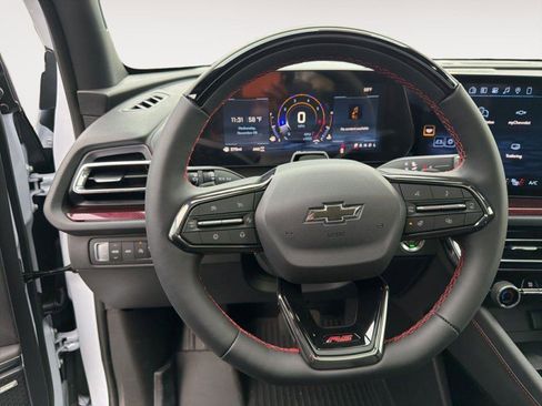 New 2026 Chevrolet Traverse RS w/ LPO, Floor Liner Package AWD/4WD image 6