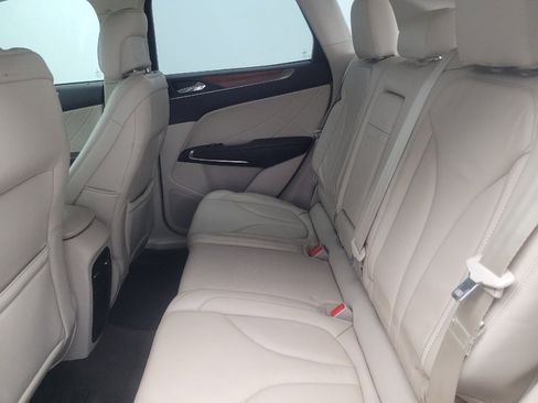 Used 2017 Lincoln MKC Select w/ Select Plus Package FWD image 18
