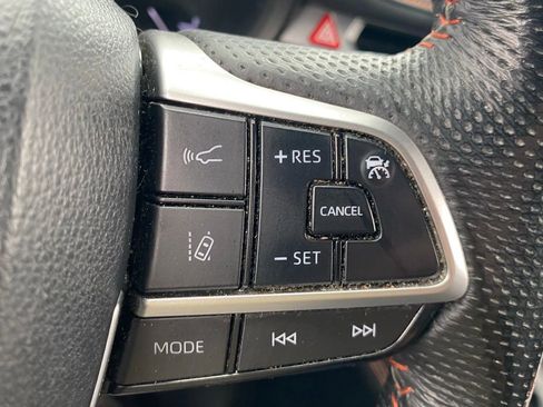 Used 2022 Toyota Sienna XSE FWD image 28