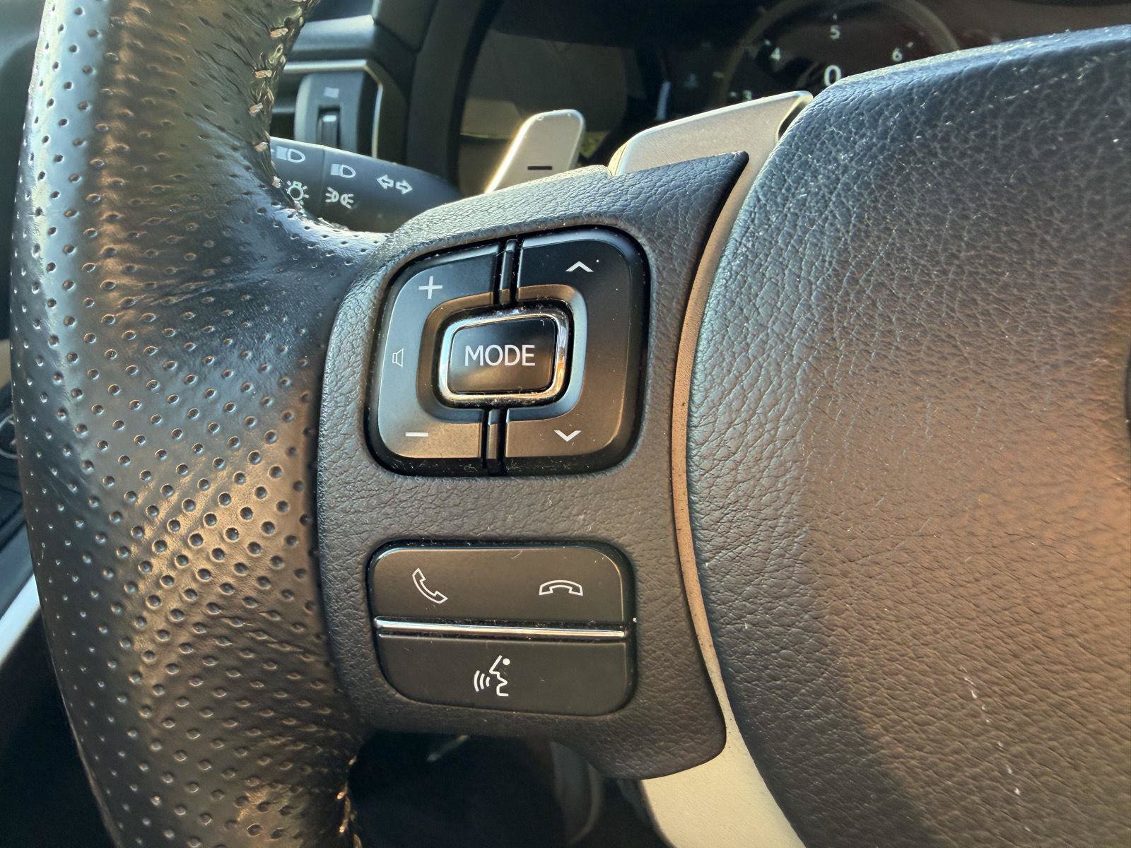 Used 2019 Lexus IS 300 F Sport w/ F Sport Package AWD/4WD image 14
