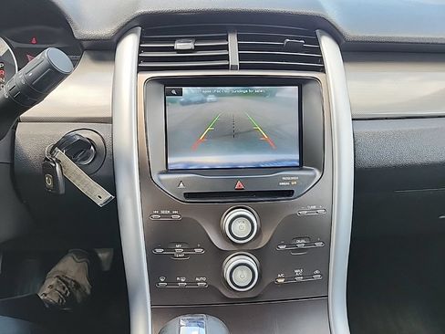 Used 2013 Ford Edge SEL FWD image 25