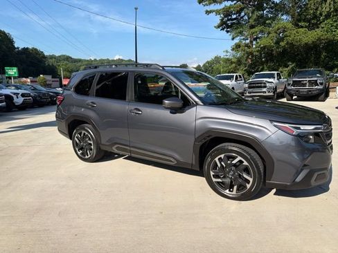 Used 2025 Subaru Forester Limited w/ Popular Package #2 AWD/4WD image 4