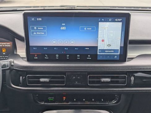 Certified 2022 Lincoln Nautilus FWD w/ Premium Package image 17