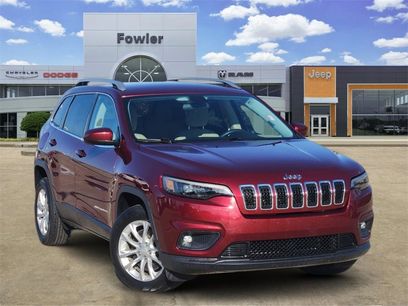 Used 2019 Jeep Cherokee Latitude w/ Popular Appearance Group