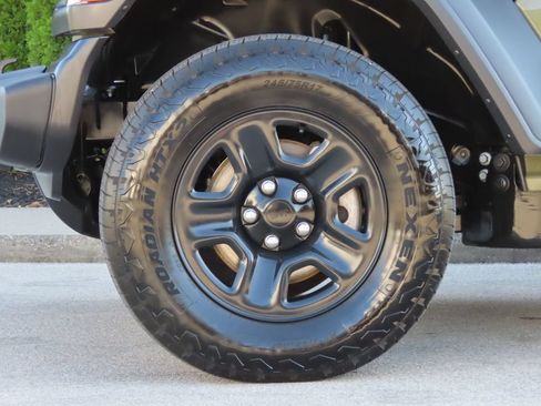 Used 2026 Jeep Wrangler Unlimited Sport AWD/4WD image 16