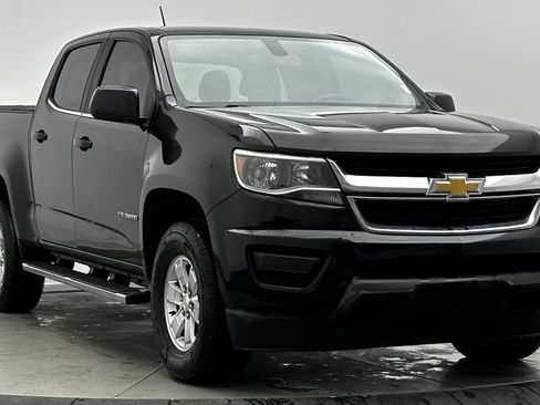 Used 2020 Chevrolet Colorado W/T w/ WT Convenience Package image 3