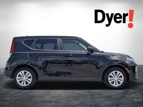 Certified 2020 Kia Soul LX FWD image 2