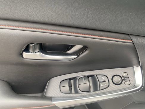 New 2025 Nissan Sentra SR w/ SR Premium Package image 10